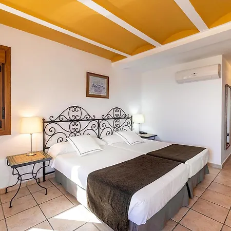 Szálloda Alahuar 4*